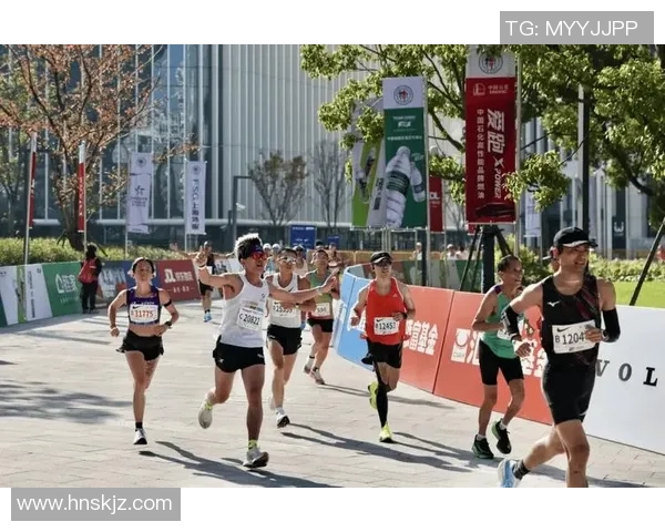 运动数据马拉松大满贯积分榜更新上海攀岩队以72分稳居榜首 运动数据马拉松大满贯积分榜更新上海攀岩队以72分稳居榜首